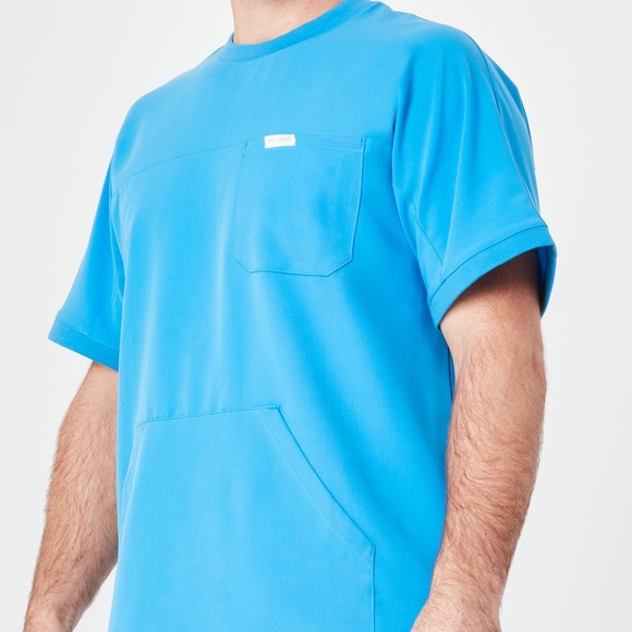 Kangaroo Pocket - Boxy Fit Scrub Top - Picture 2 of 3